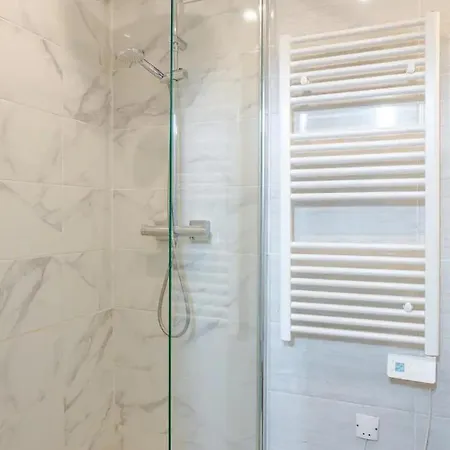 Superbe Studio Gambetta Apartment Paris